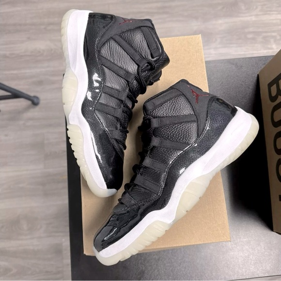 Jordan 11 72-10 size 9.5 men’s /clean shoe no box